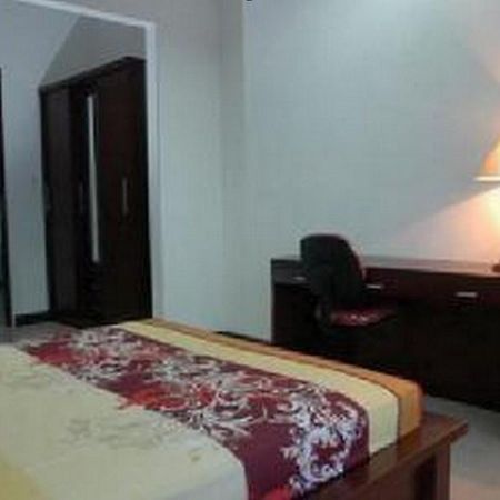 Guesthouse Durentiga Jakarta Bagian luar foto